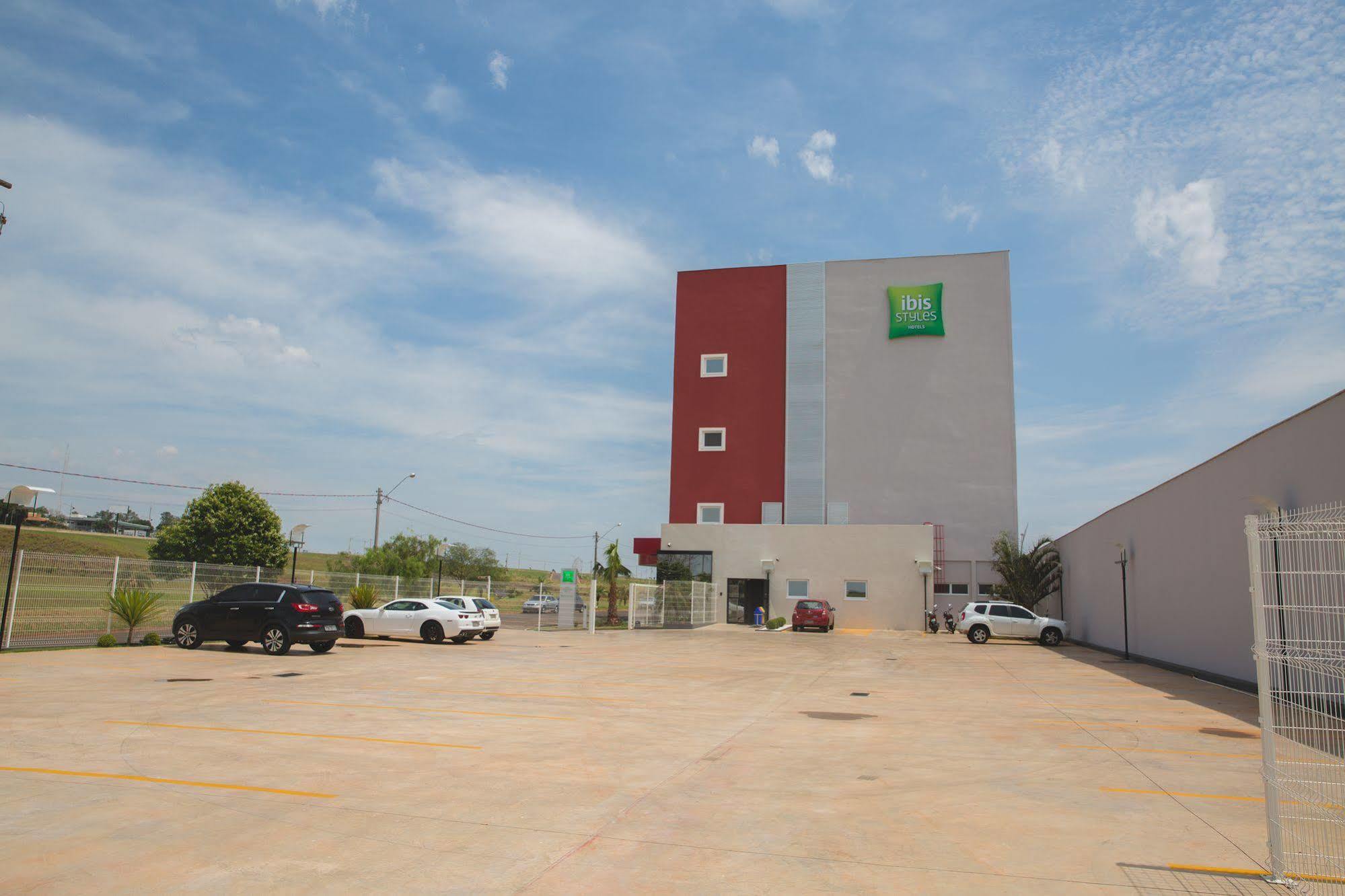 מלון Ibis Styles ביריגווי מראה חיצוני תמונה